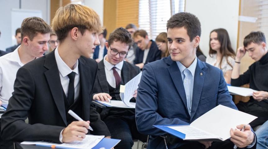 Программу кадров Омского НПЗ оценили на федеральном уровне