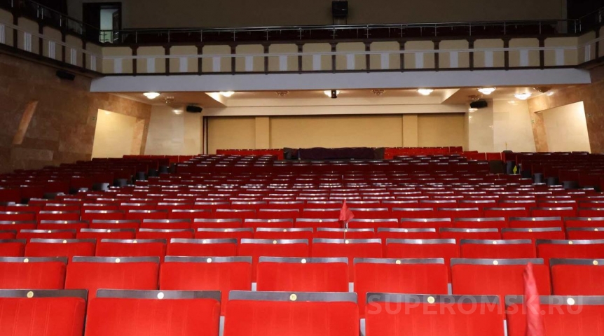 Зарплата омских актеров до 16 раз меньше театральных директоров