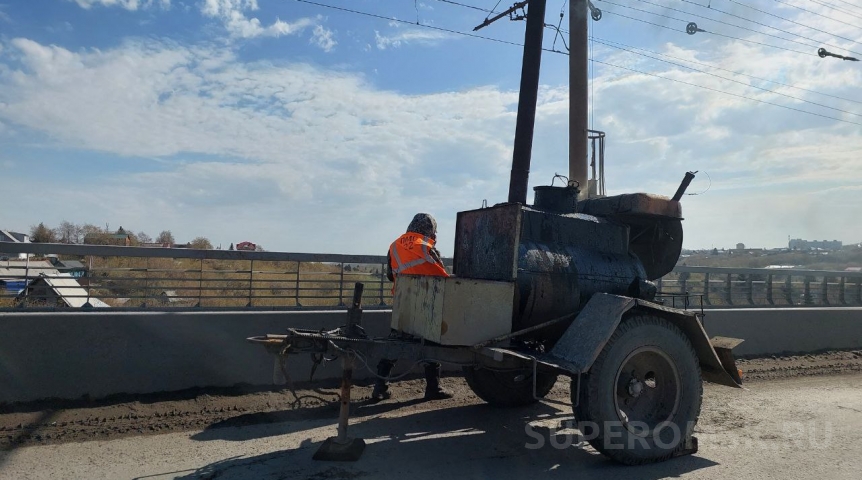 В Омске начался ремонт на Горбатом мосту