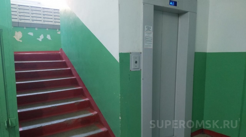 Названы адреса омских домов, где заменят лифты в 2025 году