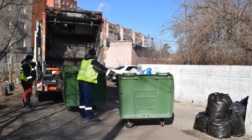 Регоператор усилит вывоз мусора в майские праздники