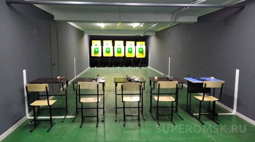 Владимир Корбут напутствовал финалистов первых соревнований по стрельбе на призы Омского горсовета