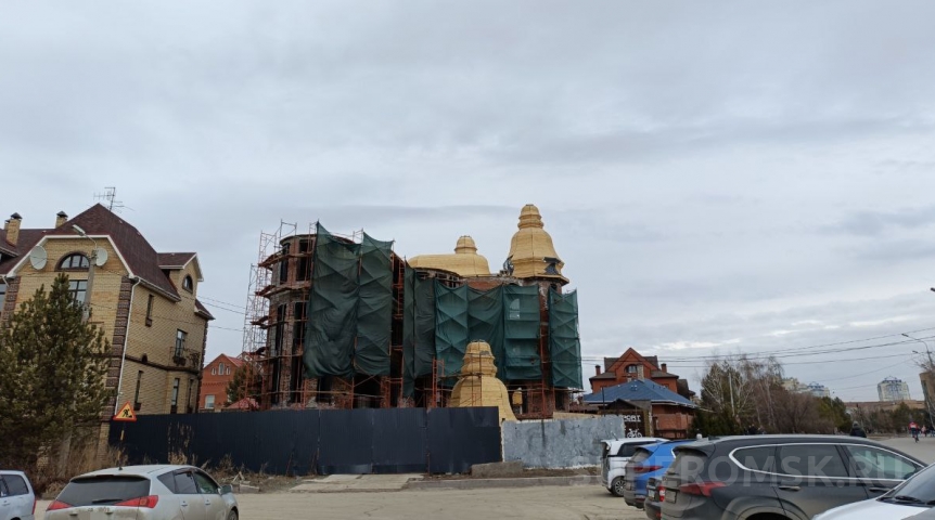 Стало известно предназначение строящегося здания-долгостроя у «Зеленого острова» в Омске