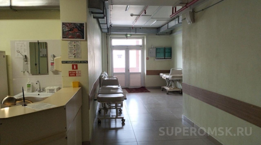 Вера в руководство больницы оставила омичку без денег