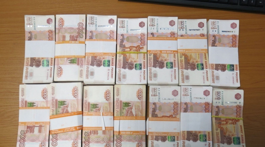 Из Омска не дали вывезти все рубли в Узбекистан