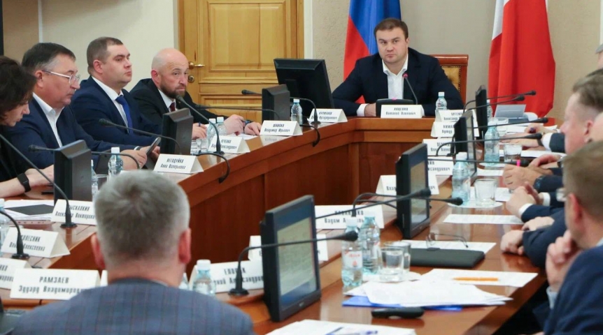 Омский губернатор Хоценко заявил о планах по газификации домов в районах области