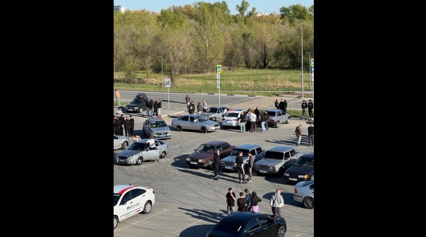 У Ленинградского моста в Омске накрыли съезд любителей тонировки