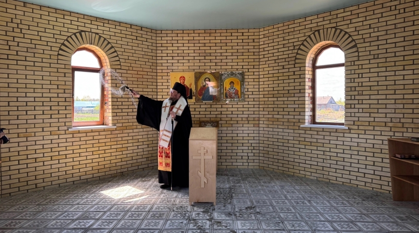 На севере Омской области освятили новый храм