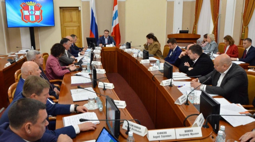 Виталий Хоценко распорядился начать работу по созданию в Омской области Музея Победы в СВО