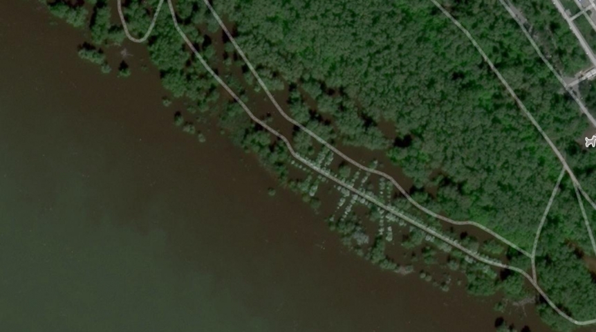 Раскрыта загадка православного креста из деревьев на «Зеленом острове» в Омске