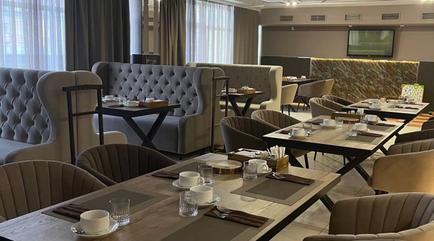 Бывший депутат открыл первый в Омске халяльный ресторан