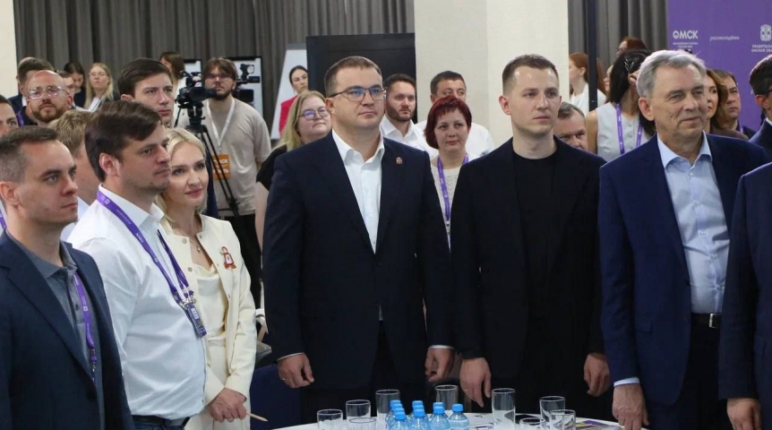 Хоценко и Гуров открыли в Омске семинар по вопросам молодежной политики