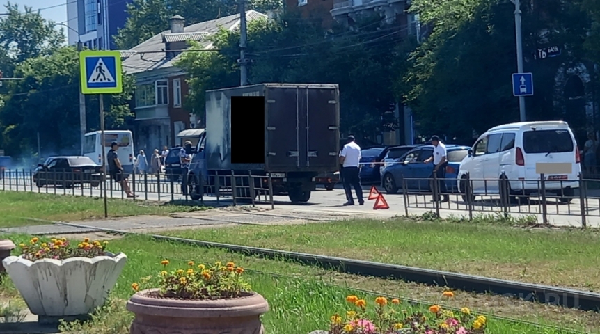 Выяснилась причина жуткой пробки на Богдана Хмельницкого в Омске