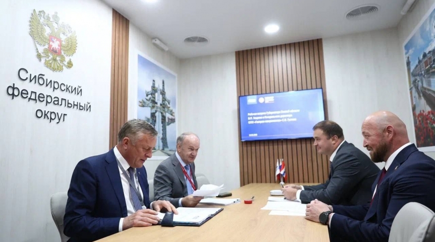 Губернатор Виталий Хоценко договорился с Газпромом о расширении газификации Омской области