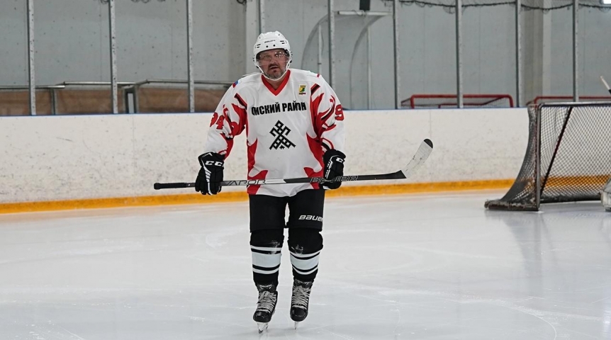 Глава Омского района Долматов примет участие в матче хоккейной команды «Алхор»