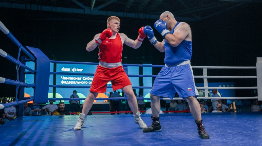 Омский НПЗ поддержал главный боксерский турнир Сибири