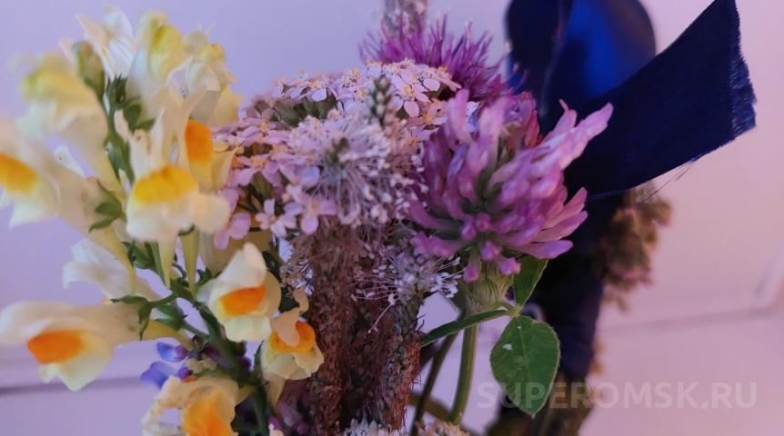 В Омской области раньше времени пошло популярное полезное растение