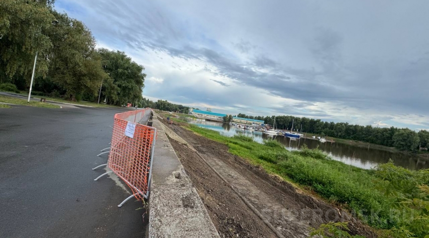 Возможно обрушение грунта: в Омске оградили затон «Зеленого острова»