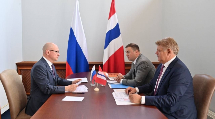 В Омске работает крупный федеральный чиновник