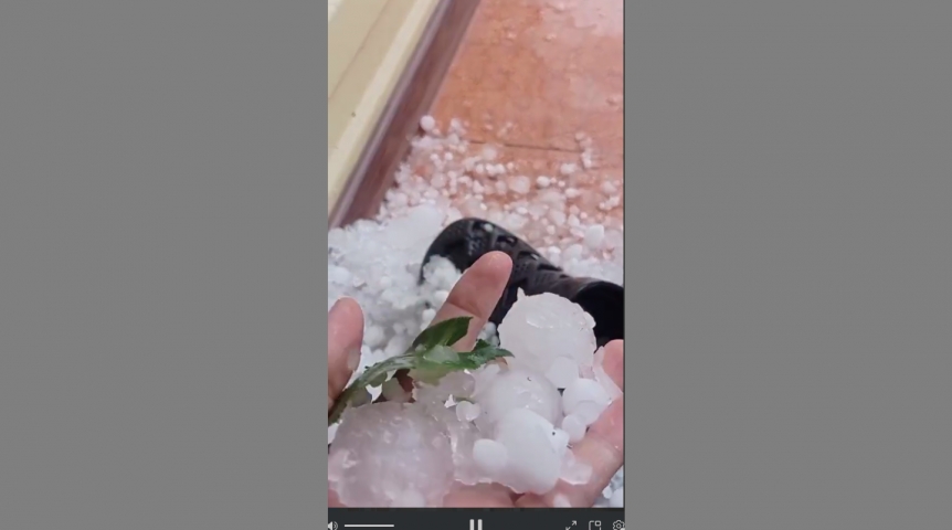 В Омской области выпал огромный град