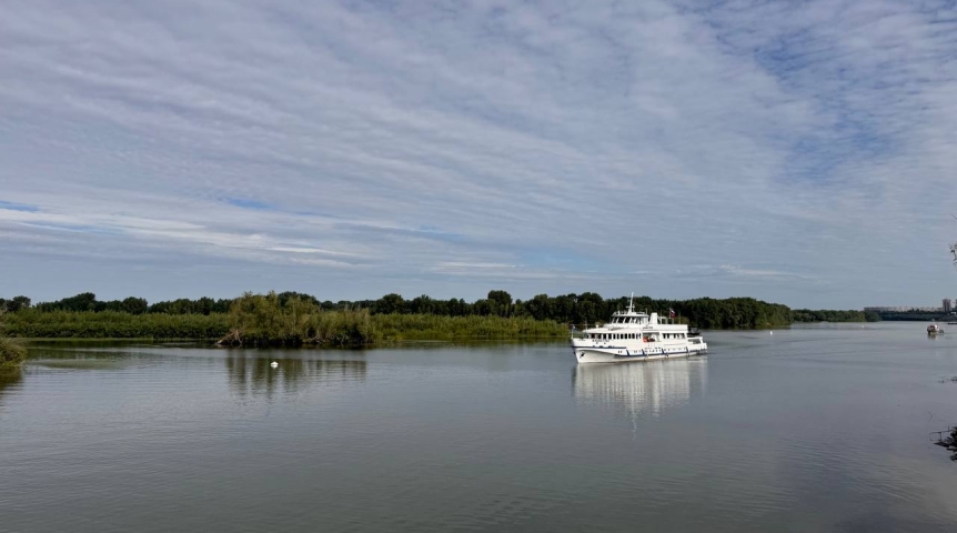 Хоценко раскрыл цели речной командировки из Омска в Павлодар по Иртышу