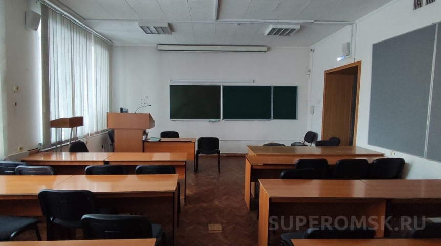 В пустеющих омских селах реорганизовали 8 школ с начала 2025 года