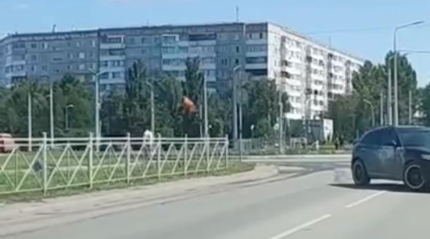 На Левобережье Омска загорелся газопровод