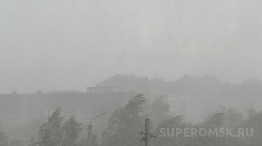 Ураган в Омской области может продолжиться