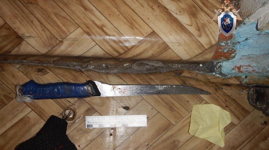 Лежавший на диване омич получил смертельные ранения в спину