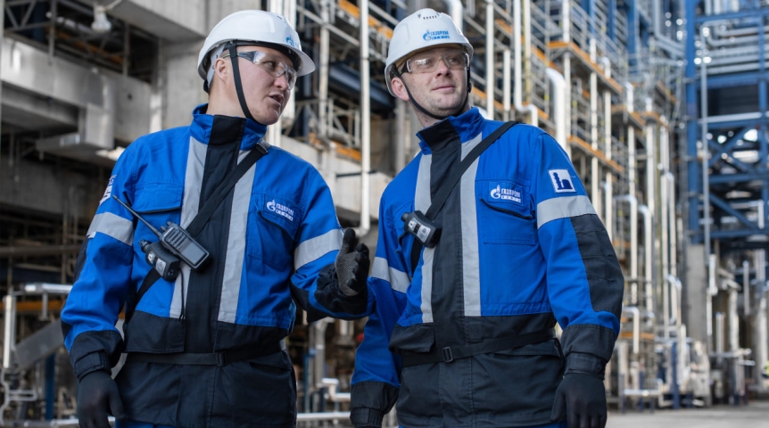 «Газпром нефть» наращивает добычу и переработку нефти