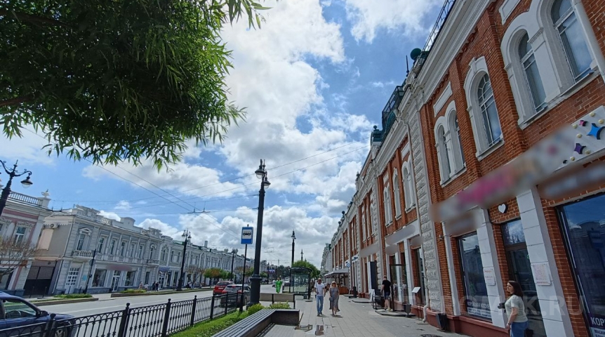 В Омске сдадут под бизнес большую площадь в здании бывшей гостиницы «Россия»