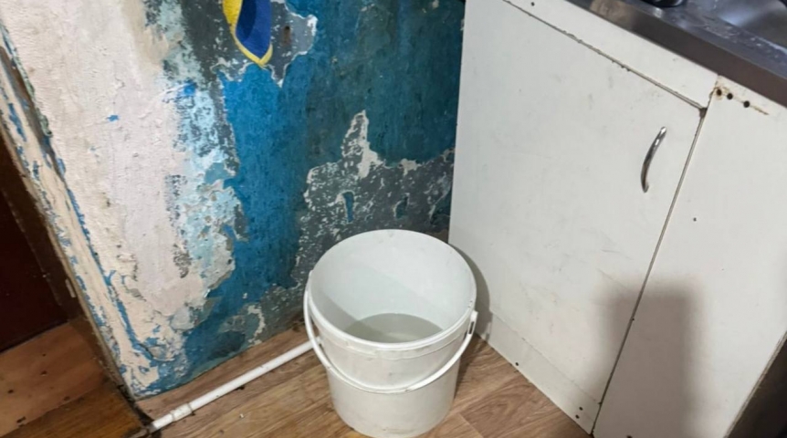 В Омской области будут судить маму утонувшей в ведре девочки