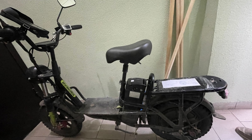 Бастрыкин затребовал доклад по наезду курьера на электросамокате на ребенка в Омске