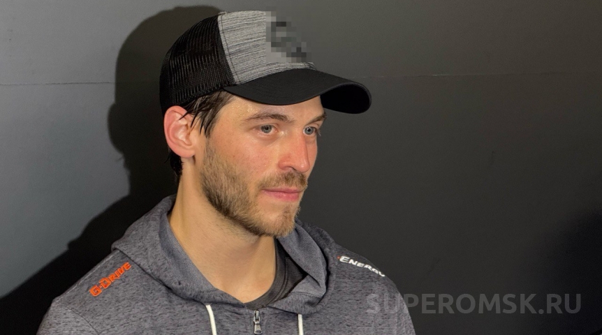 Хоккеист Чеккони собрался в центр Омска потереть нос городовому наудачу