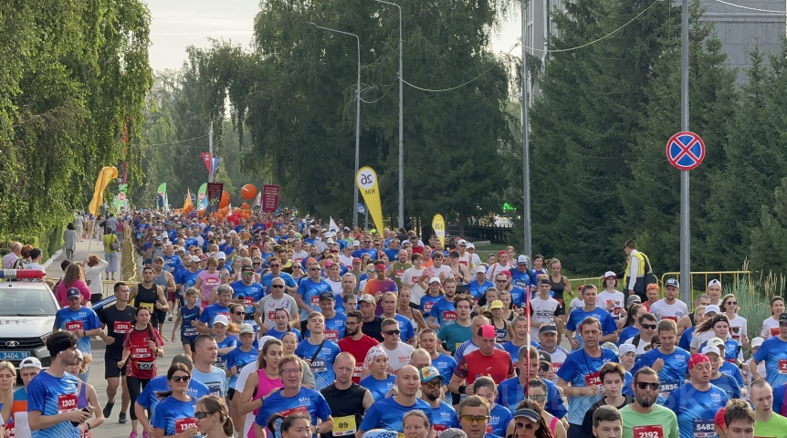 На дистанции Сибирского международного марафона в Омске умер спортсмен