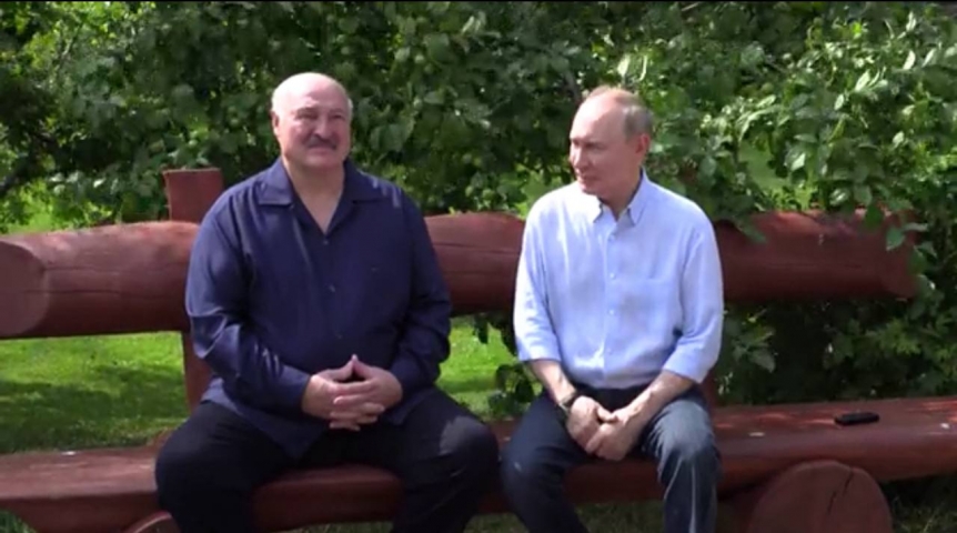 На встрече с Лукашенко Путин оценил ход переговоров с Украиной