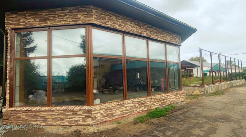 В Омской области семьи лемуров и мар поселятся в коммунальной квартире