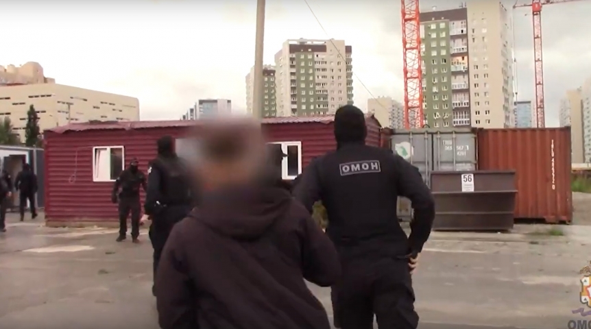 В Омске прошла облава на мигрантов в строящемся микрорайоне