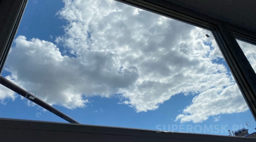 Стало известно состояние выжившего после падения с восьмого этажа ребенка