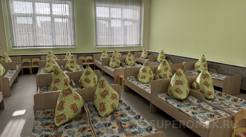 Омскстат дал возраст омских воспитателей