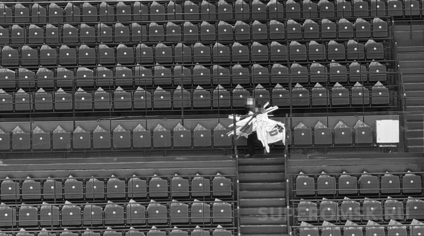 Ушел из жизни легендарный болельщик омского «Авангарда»