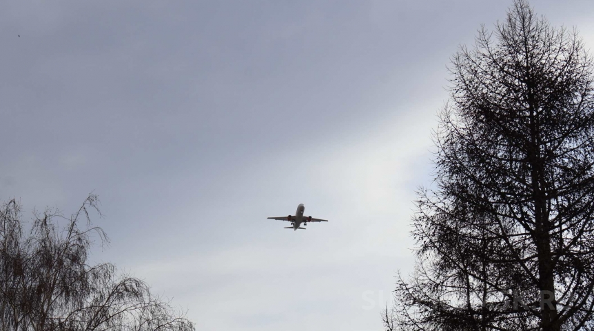 В Омске вторые сутки длится проблема с московским рейсом