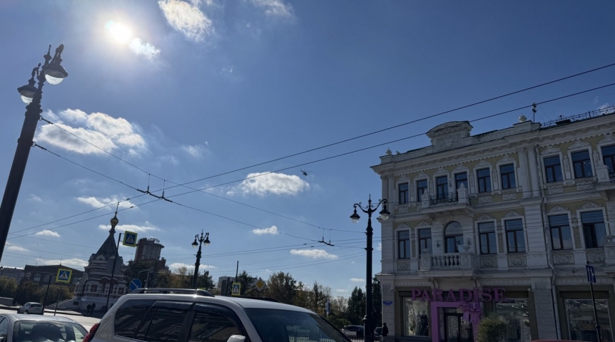 Омичи заметили над городом вереницу вертолетов