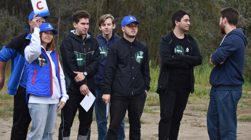 Омские волонтеры «Водоканала» очистили берег Иртыша