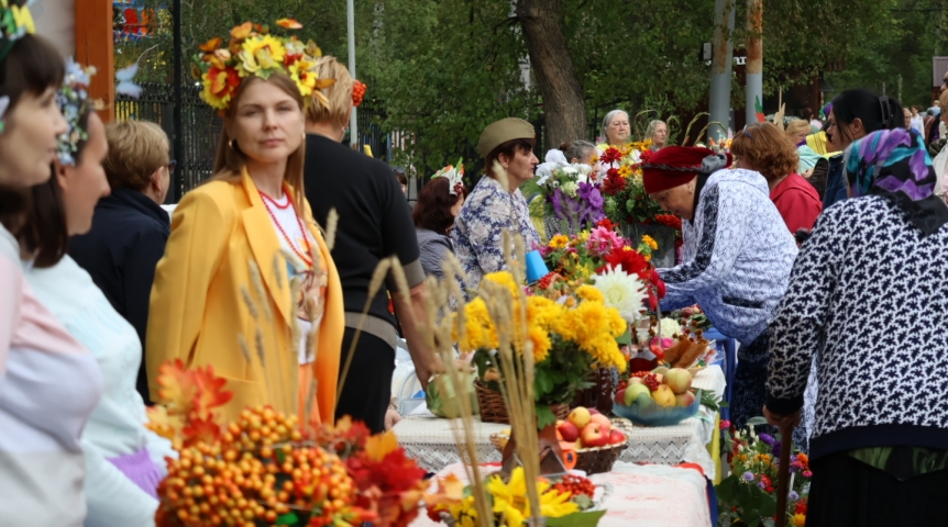 Омские садоводы на конкурсе «Дары осени» показали, чей урожай лучше
