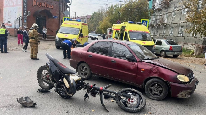 В Омске 17-летняя девушка погибла в жутком ДТП с питбайком