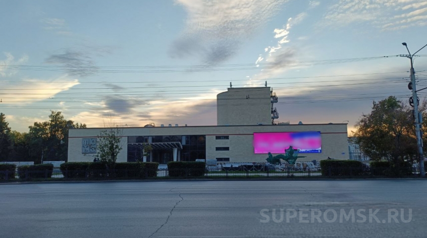 Сценическая Татьяна Ларина не дождалась окончания ремонта омского ТЮЗа