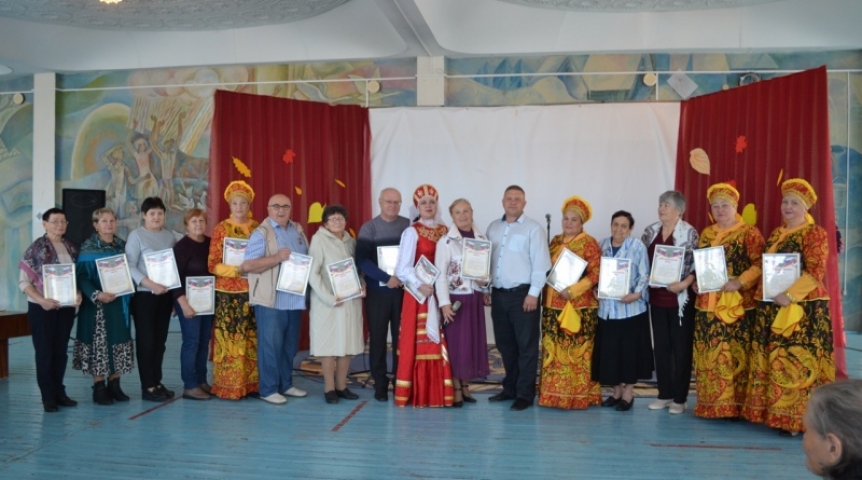 В Омском районе проходят мероприятия в честь Дня пожилого человека