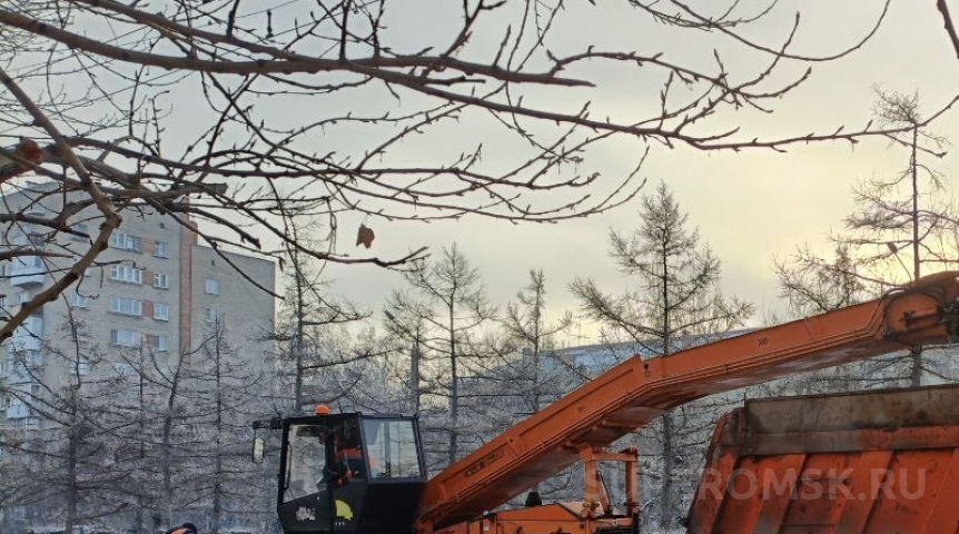 Губернатор и мэр поздравили с праздником омских дорожников