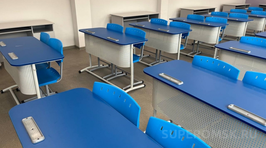 Сергей Шелест показал обновленную омскую школу № 82